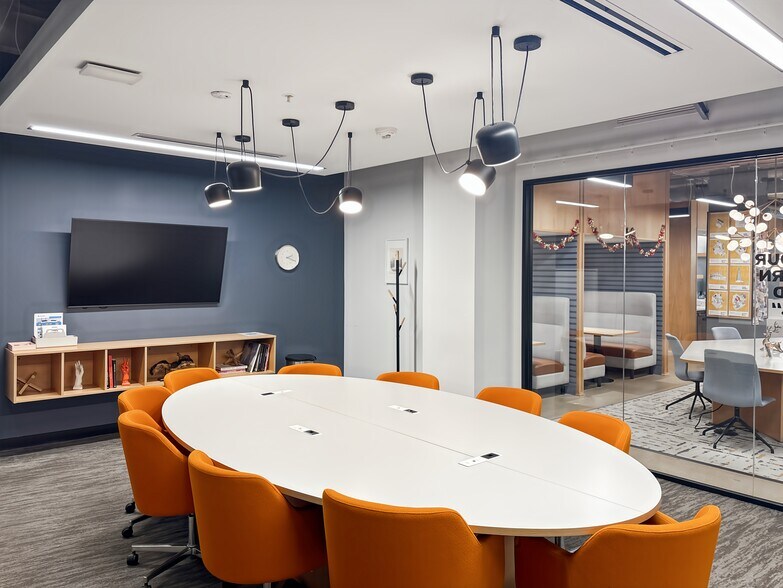 More Photos Of 4625 Lindell Blvd, Saint Louis Coworking Space