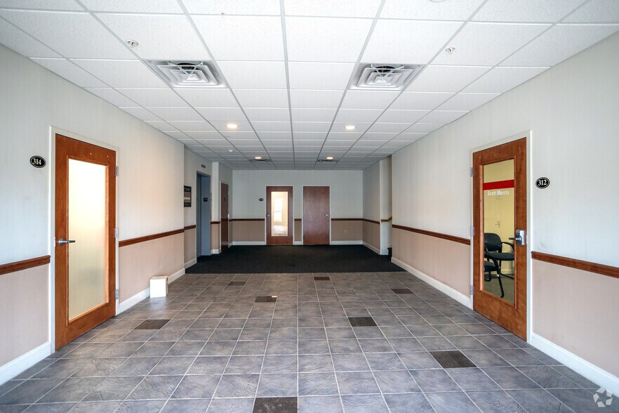 More Photos Of 780 Newtown Yardley Rd, Newtown Office For Lease