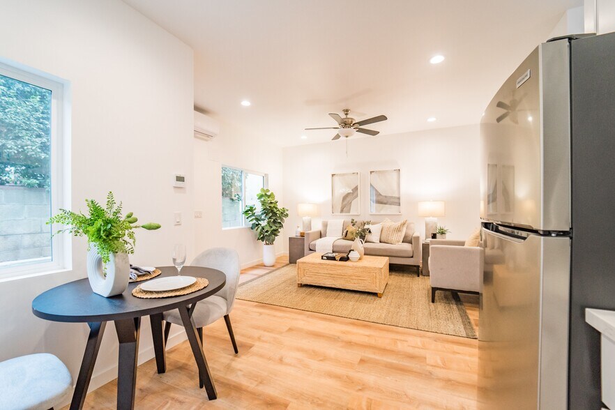 More Photos Of 6737-43 Thomson Ct, San Diego Apartments For Sale