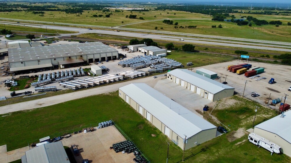 More Photos Of 636 County Road 4841, Haslet Industrial For Lease