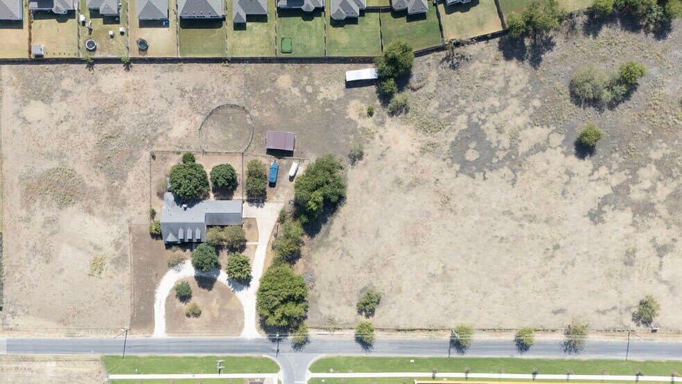 More Photos Of 900 County Road 132, Hutto Land For Sale