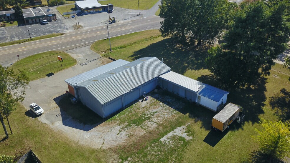 More Photos Of 15145 Highland Dr, McKenzie Warehouse For Sale