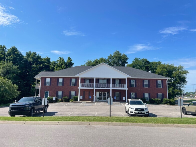 Primary Photo Of 2503 Wilma Rudolph Blvd, Clarksville Office For Lease