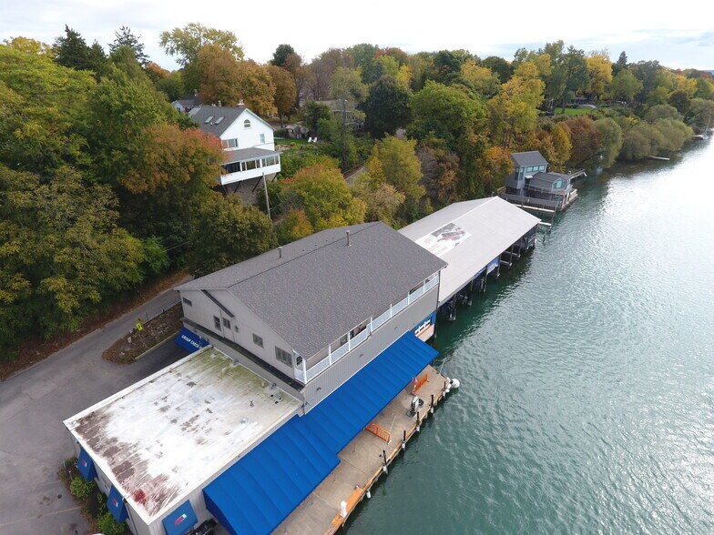 More Photos Of 555 Water St, Youngstown Marina For Sale
