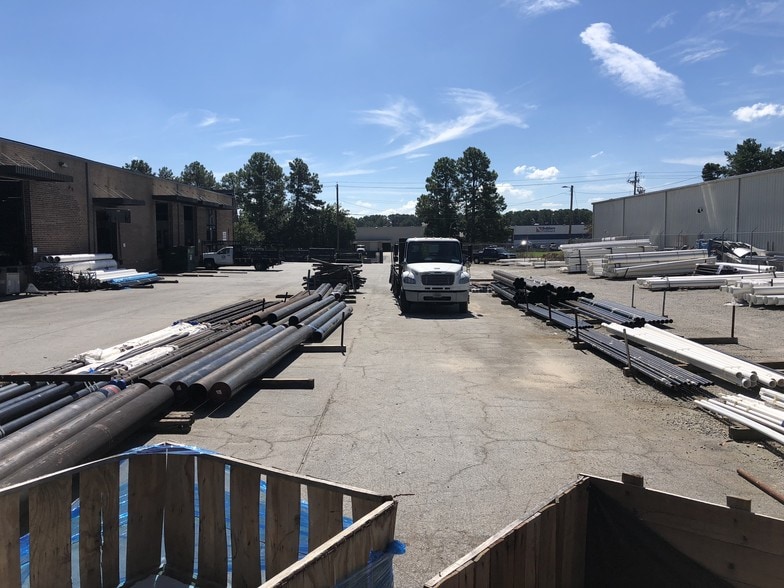 More Photos Of 6845 Mimms Dr, Doraville Distribution For Lease
