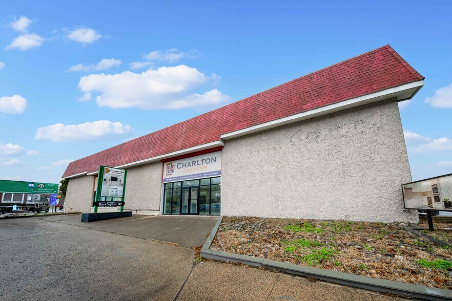 More Photos Of 1 White Horse Pike, Barrington Showroom For Sale