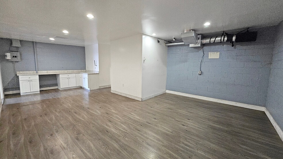 More Photos Of 21135 Mission Blvd, Hayward Auto Repair For Sale