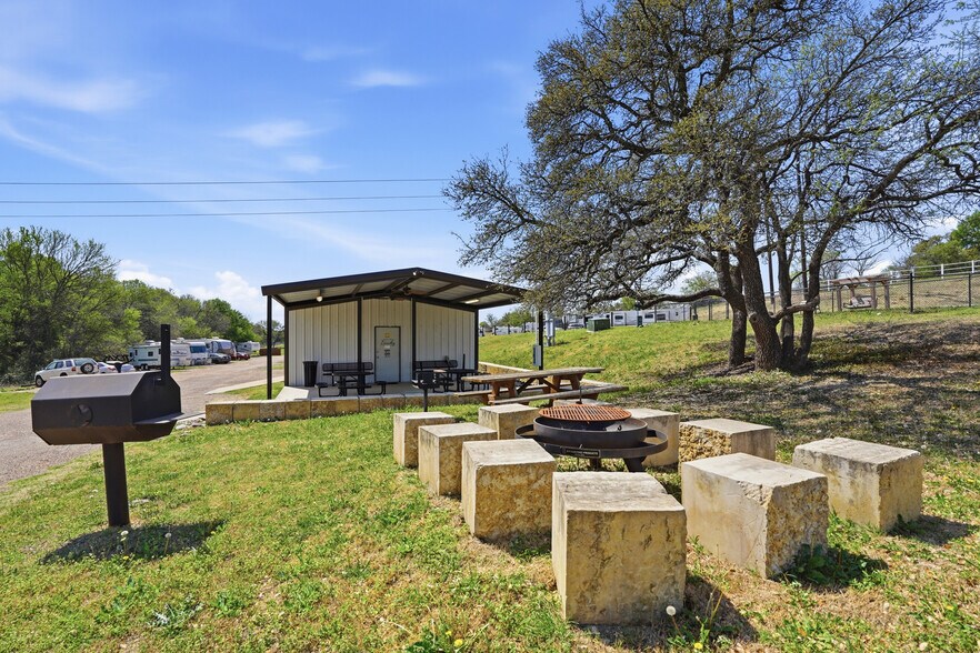 More Photos Of 5860 N FM 51, Weatherford Trailer Camper Park For Sale