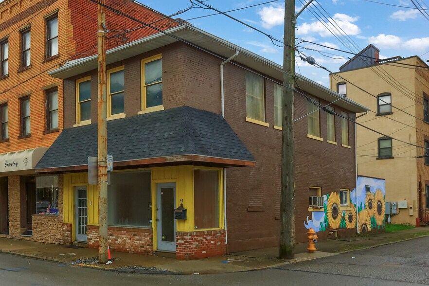 More Photos Of 41 N Mercer St, New Castle General Retail For Sale