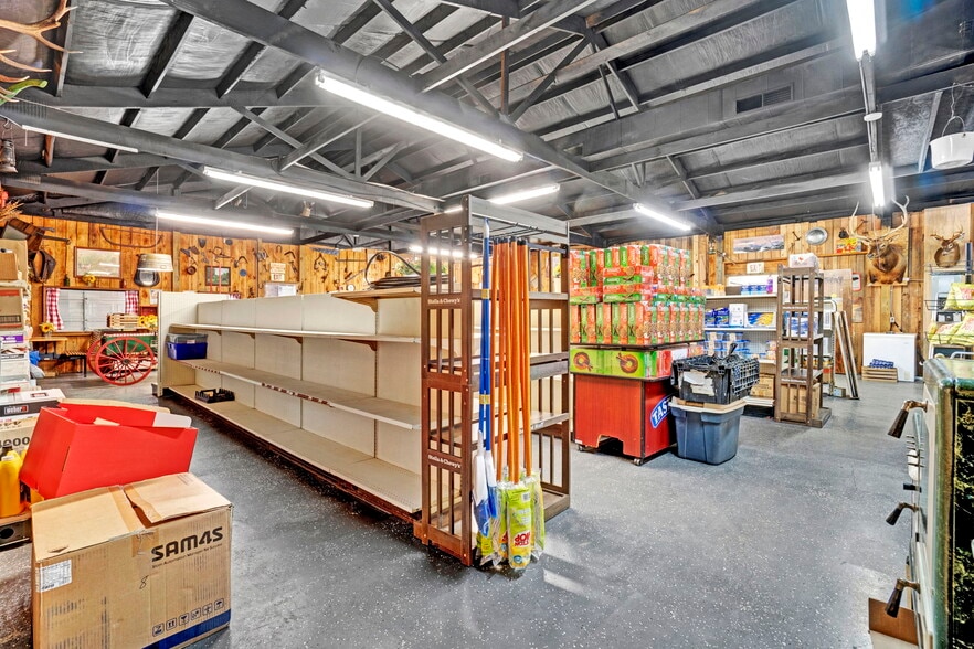 More Photos Of 4033 Geer Hwy, Cleveland General Retail For Sale