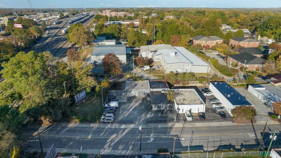 More Photos Of 946 S Chapman St, Greensboro Warehouse For Sale