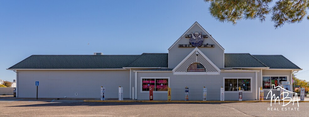 More Photos Of 1505 E Kansas Ave, Garden City Restaurant For Sale