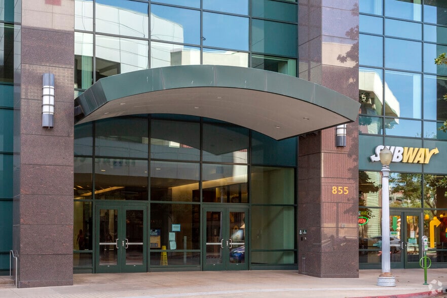 More Photos Of 855 M St, Fresno Office Residential For Lease