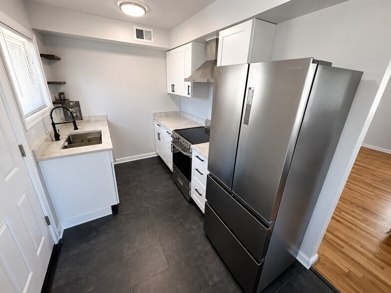 More Photos Of 7222 E Burnside St, Portland Apartments For Sale