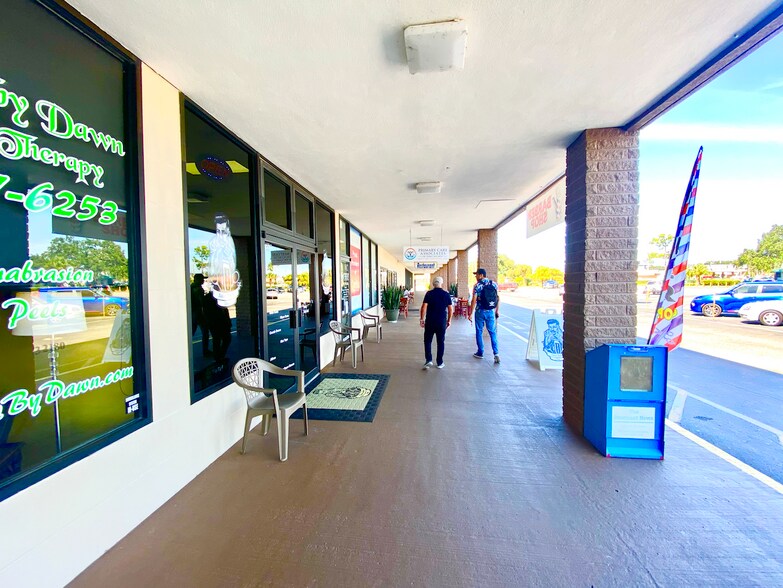 More Photos Of 6658 Ridge Rd, Port Richey Unknown For Lease