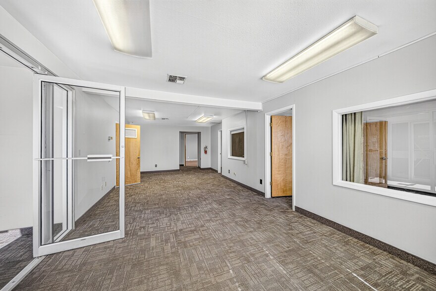 More Photos Of 618 Idaho St, Elko Office For Lease