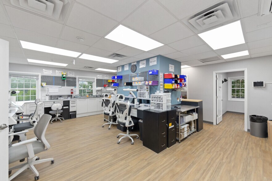 More Photos Of 874 Pompton Ave, Cedar Grove Medical For Sale