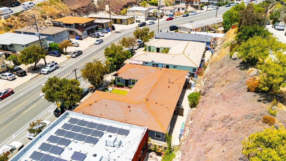 More Photos Of 3139 Reynard Way, San Diego Apartments For Sale