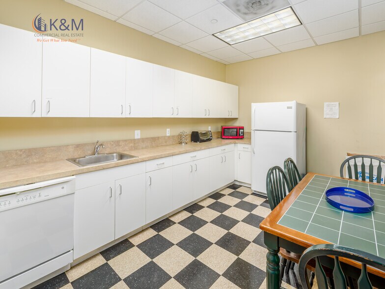 More Photos Of 12359 Sunrise Valley Dr, Reston Office For Sale