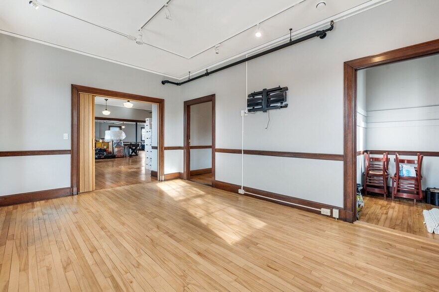 More Photos Of 192 Main St, Ellsworth Storefront For Sale