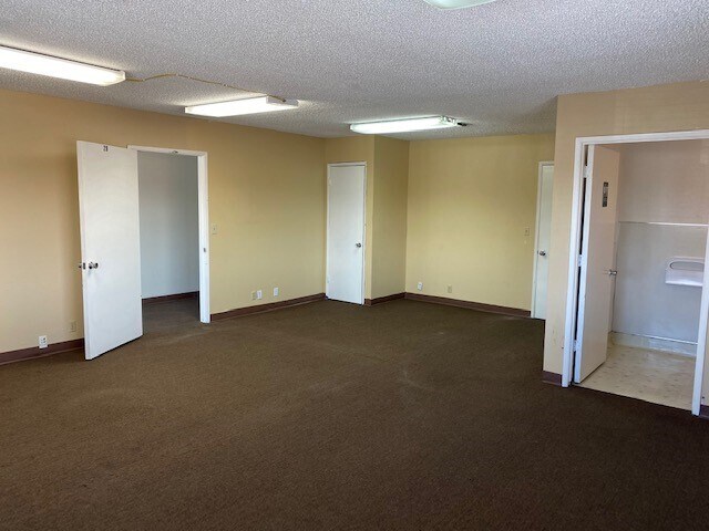More Photos Of 510 Escondido Blvd, Escondido Office For Lease