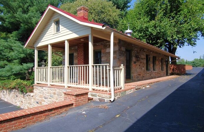 More Photos Of 15158 Berlin Tpke, Purcellville Lodge Meeting Hall For Lease