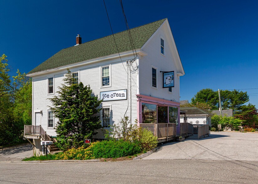 More Photos Of 1276 Surry Rd, Surry Freestanding For Sale