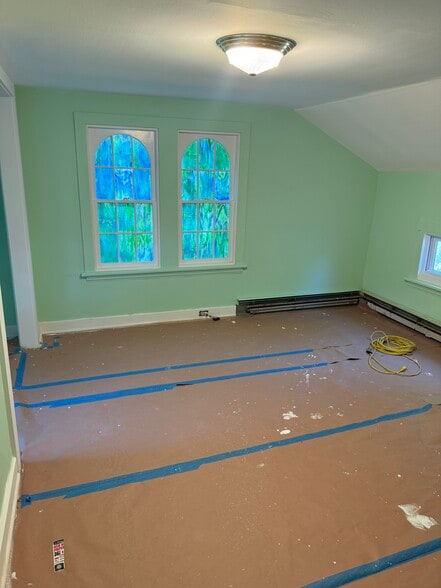 More Photos Of 20 Lewis St, Basking Ridge Freestanding For Lease