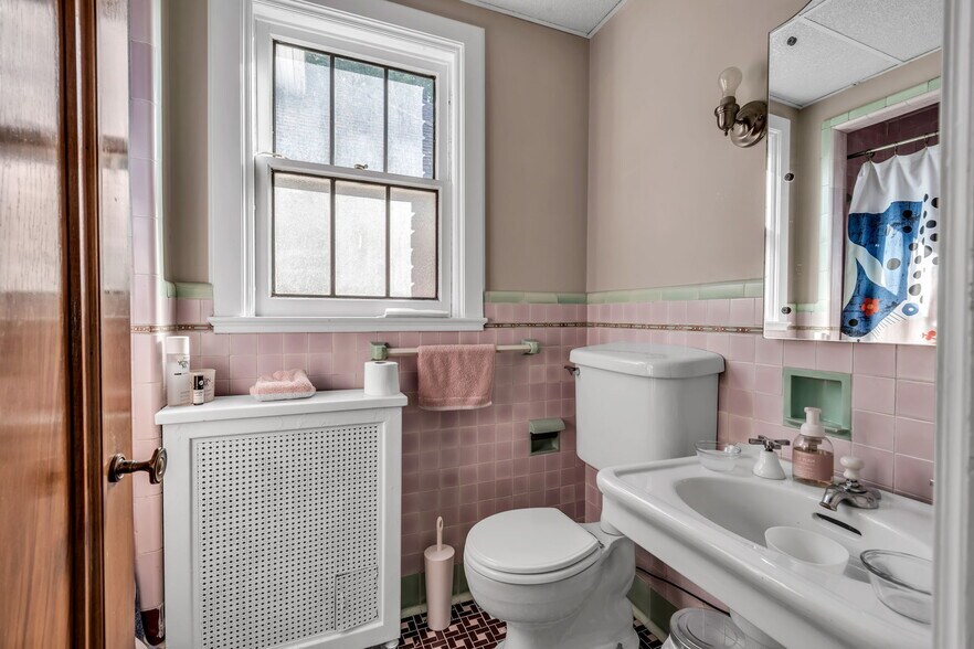 More Photos Of 2740 Main St, Buffalo Office Residential For Sale