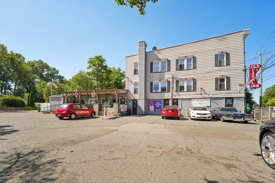 More Photos Of 2 E Passaic Ave, Nutley Restaurant For Sale