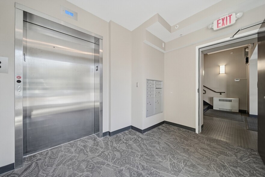 More Photos Of 11 Eldridge St, Lebanon Office For Lease