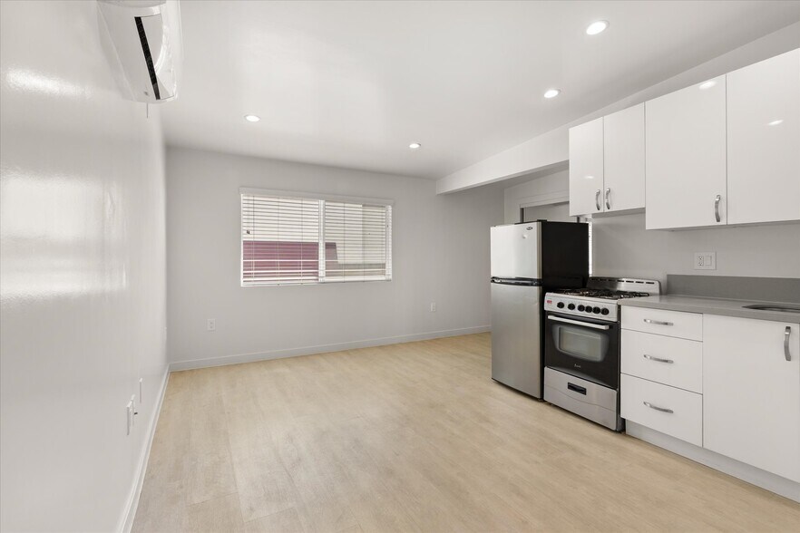 More Photos Of 9910 S Village Dr, Inglewood Apartments For Sale