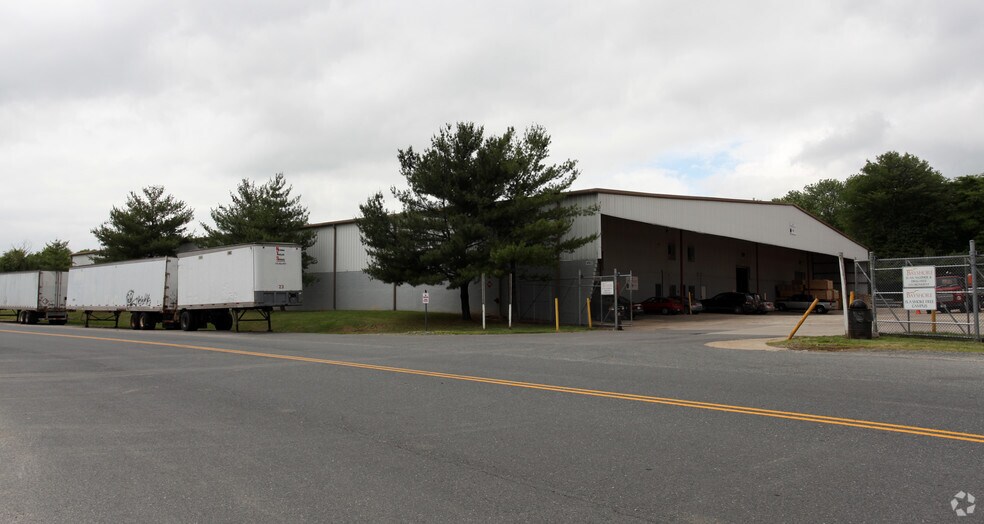 More Photos Of 15481 Farm Creek Dr, Woodbridge Unknown For Lease