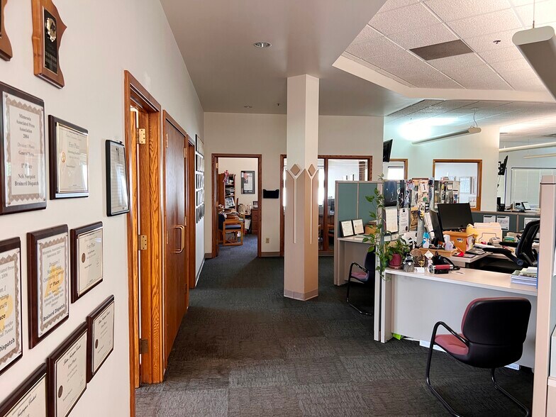 More Photos Of 506 James St, Brainerd Warehouse For Lease