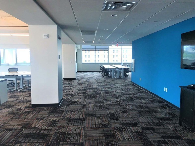 More Photos Of 605 Chestnut St, Chattanooga Office For Lease