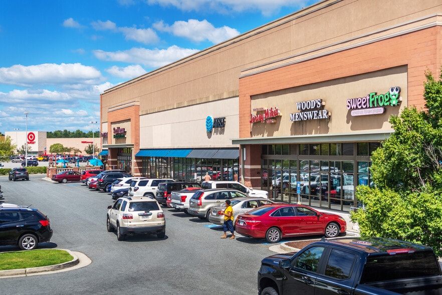 More Photos Of 145 Holt Garrison Pky, Danville Unknown For Lease