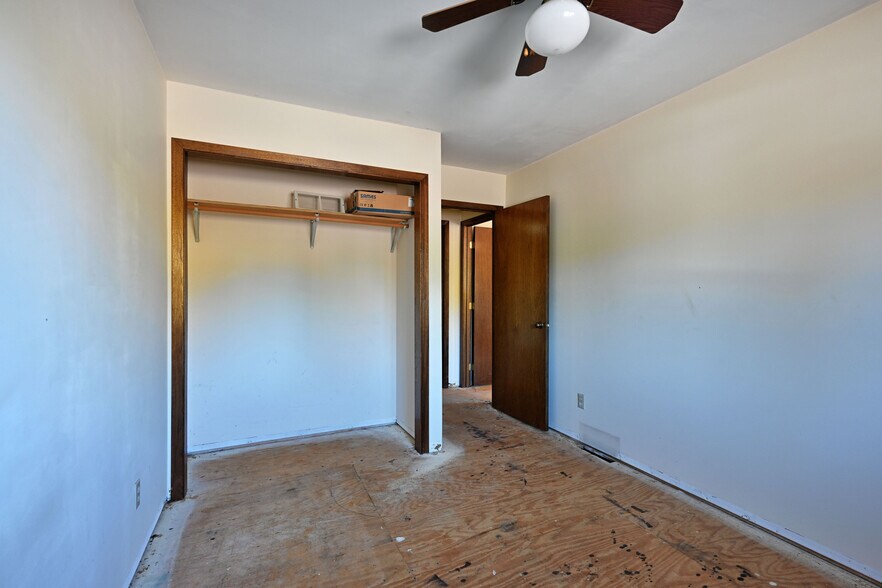 More Photos Of 23694 Clam Lake Rd, Clam Lake Restaurant For Sale