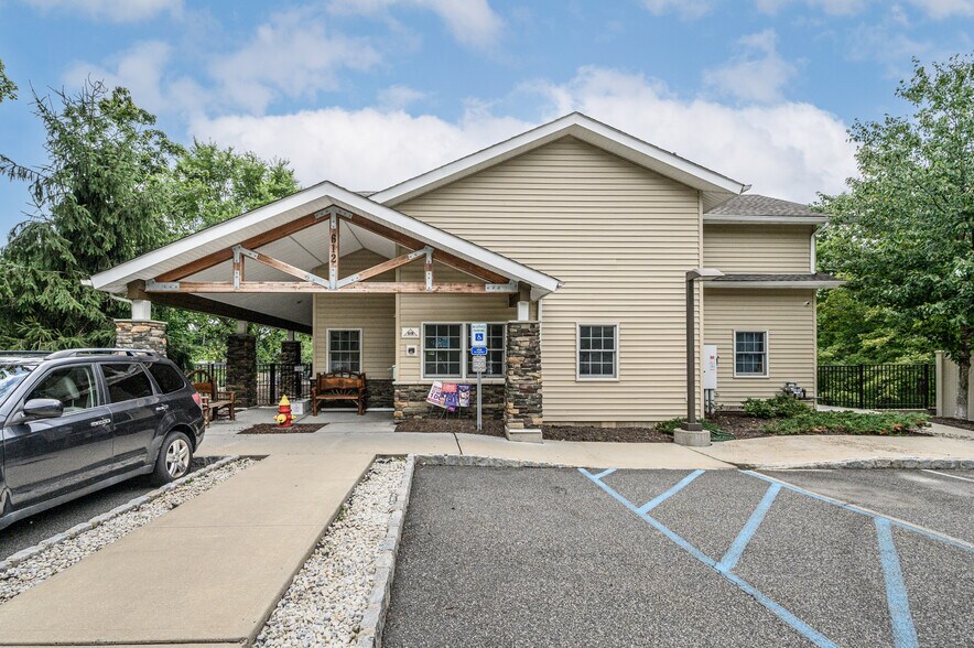 More Photos Of 612 Mount Pleasant Ave, West Orange Veterinarian Kennel For Sale