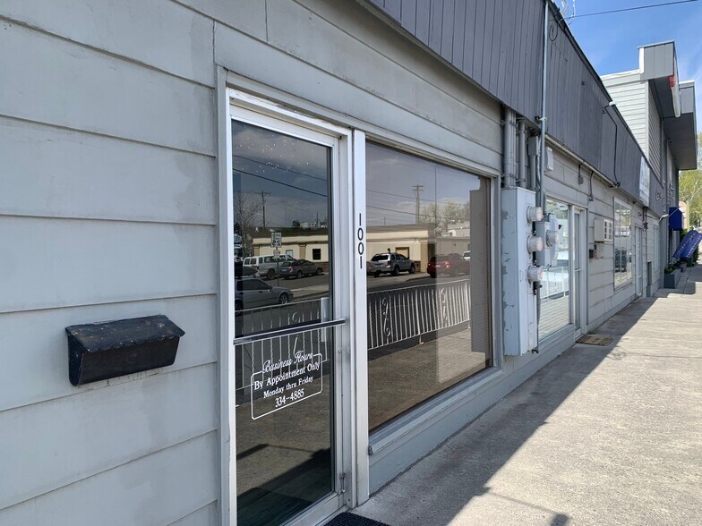 More Photos Of 1001-1006 NW Nye St, Pullman General Retail For Sale