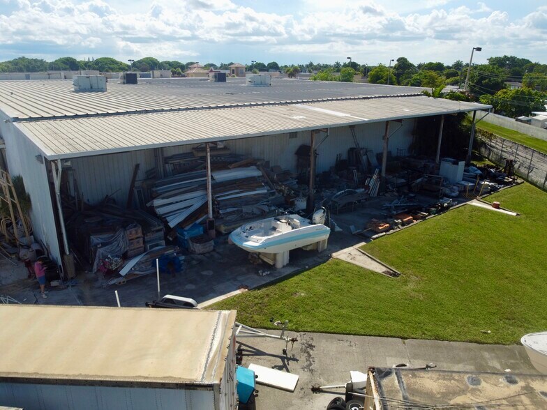 More Photos Of 30200 Old Dixie Hwy, Homestead Storefront For Sale