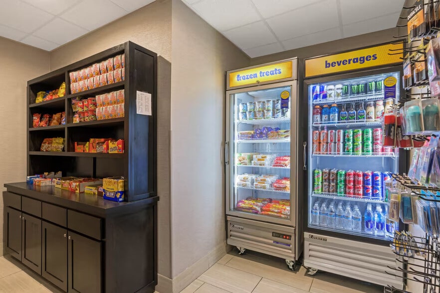 More Photos Of 4929 W McDowell Rd, Phoenix Hotel For Sale