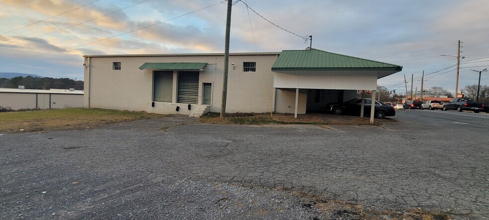 More Photos Of 604 Sheridan Ave, Dalton Warehouse For Lease