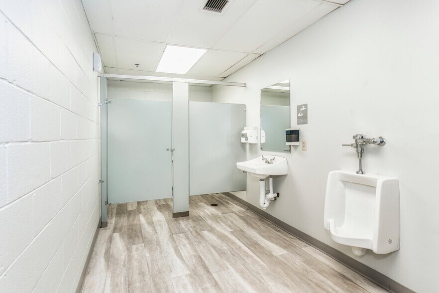 More Photos Of 185 State Route 183, Stanhope Medical For Sale