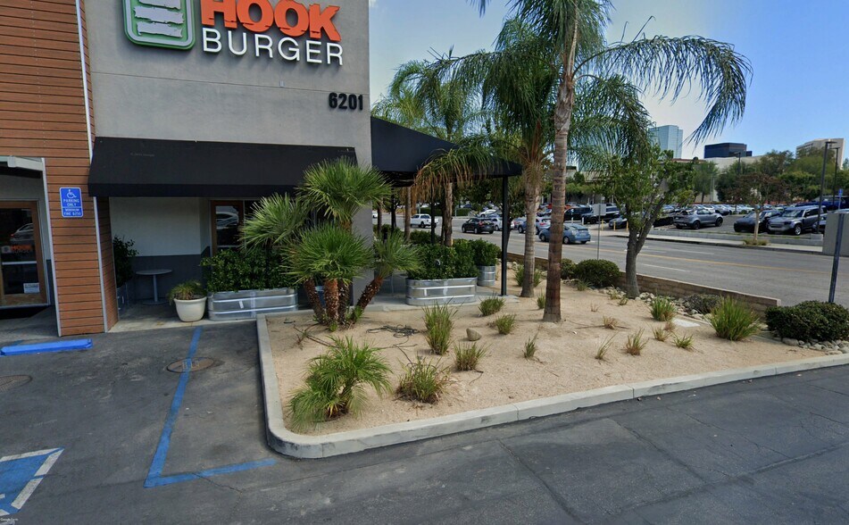 More Photos Of 6201-6203 Topanga Canyon Blvd, Woodland Hills Freestanding For Lease