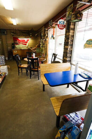 More Photos Of 1242 Elks Lake Rd, Hattiesburg Service Station For Sale