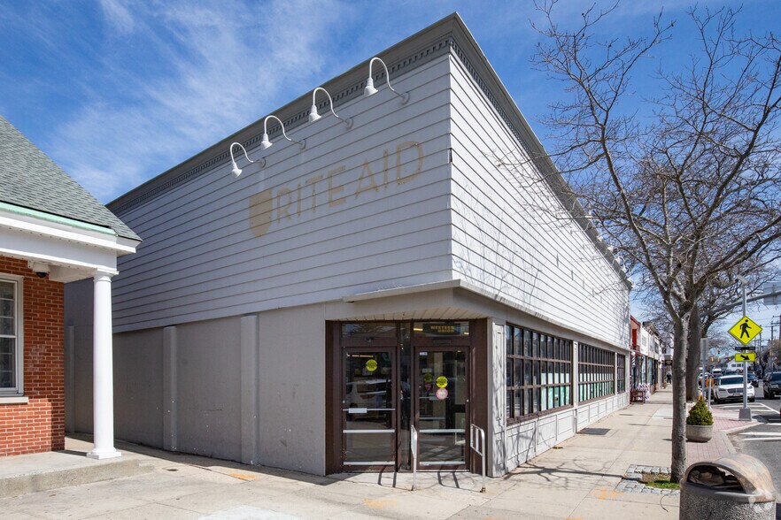 More Photos Of 101 Main St, Sayville Drugstore For Sale