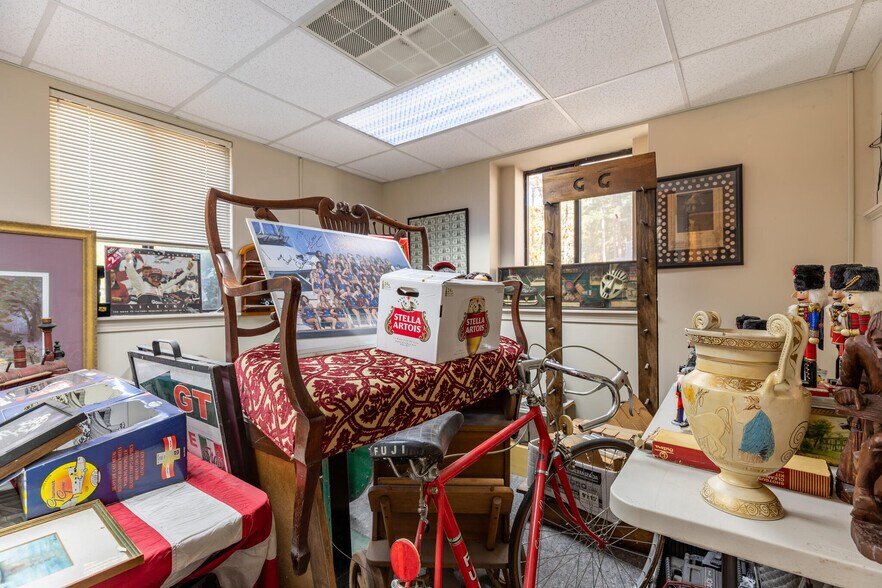 More Photos Of 414 Boston St, Topsfield Office For Sale