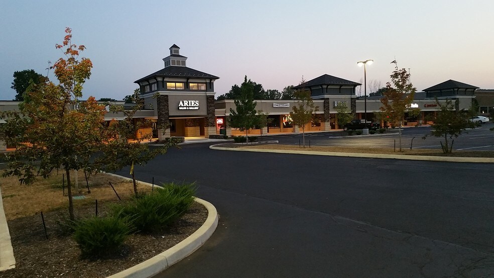 More Photos Of 1393 Boardman Canfield Rd, Boardman Unknown For Lease