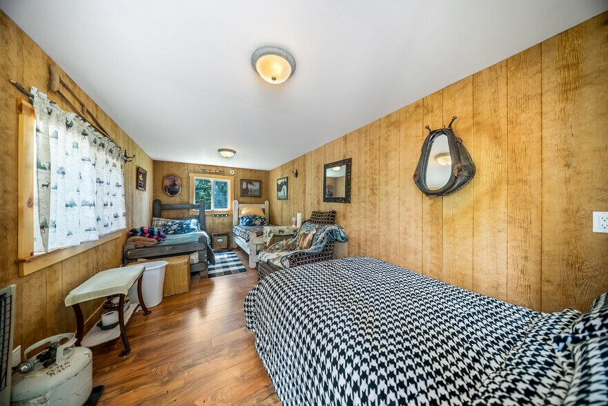 More Photos Of 12123 Co 313 rd, New Castle Specialty For Sale