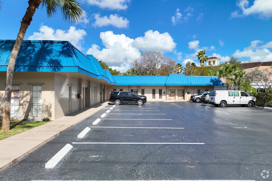 More Photos Of 2501 W Hillsboro Blvd, Deerfield Beach Office For Lease